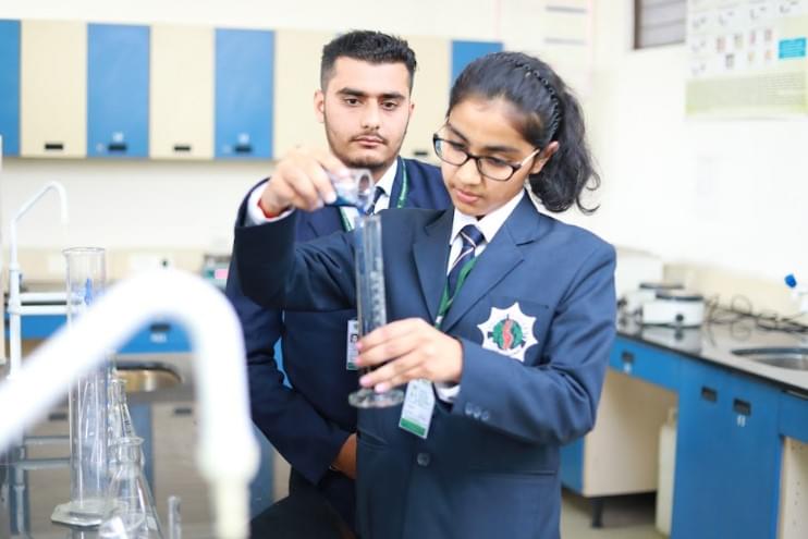 Shobhit University Meerut Campus and Infrastructure photo 1